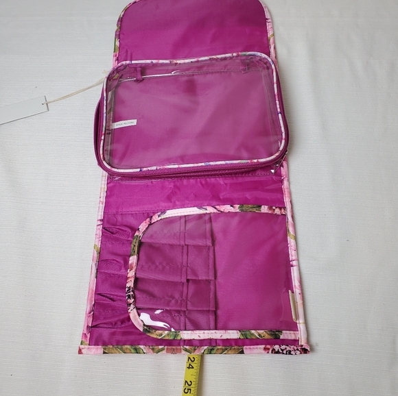 NWT Pink Floral Cosmetics Case Organizer Toiletry Bag Smoke Free Pet Free Home - Picture 4 of 7